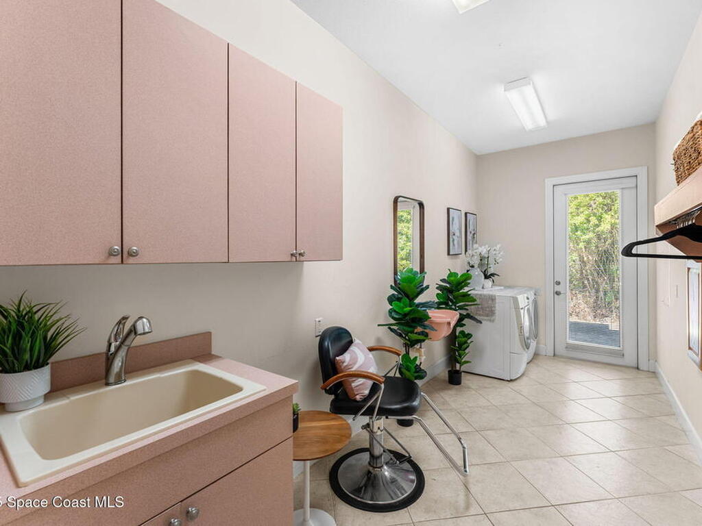 2711 Suzie Lane, Melbourne, FL 32940