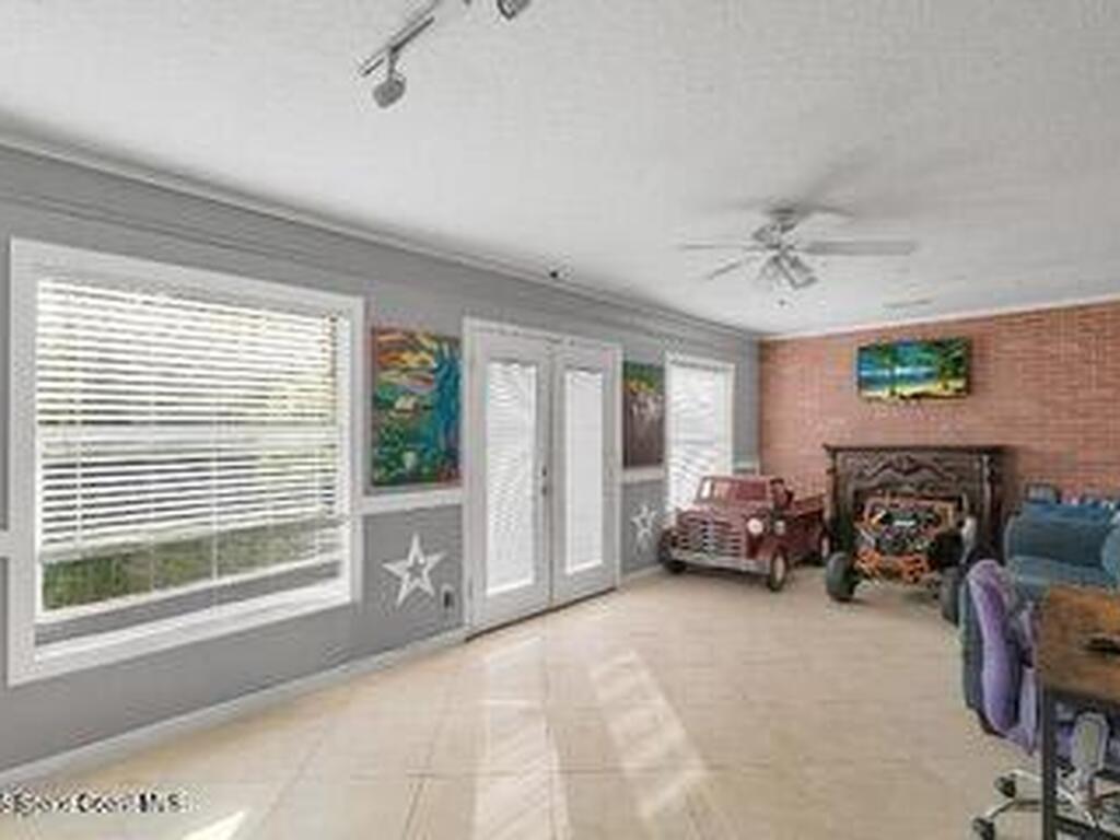 1440 16th Court, Vero Beach, FL 32962