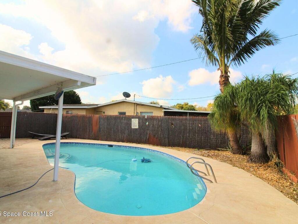 290 Eyre Avenue, Merritt Island, FL 32953