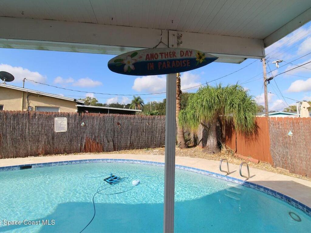 290 Eyre Avenue, Merritt Island, FL 32953