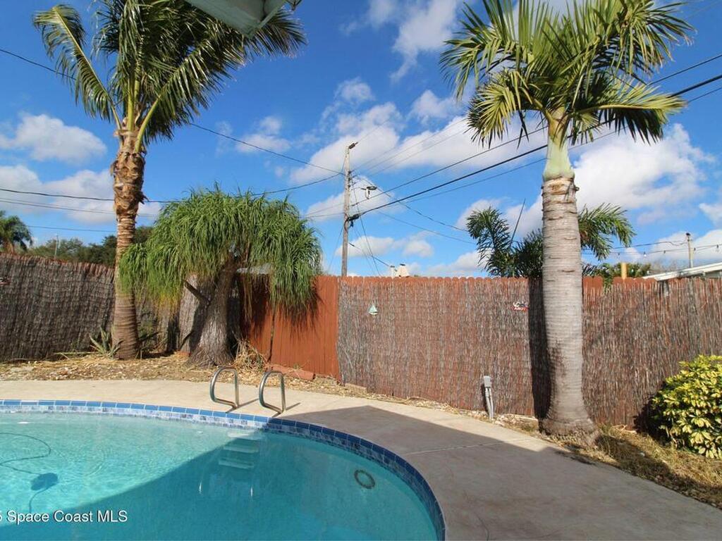 290 Eyre Avenue, Merritt Island, FL 32953