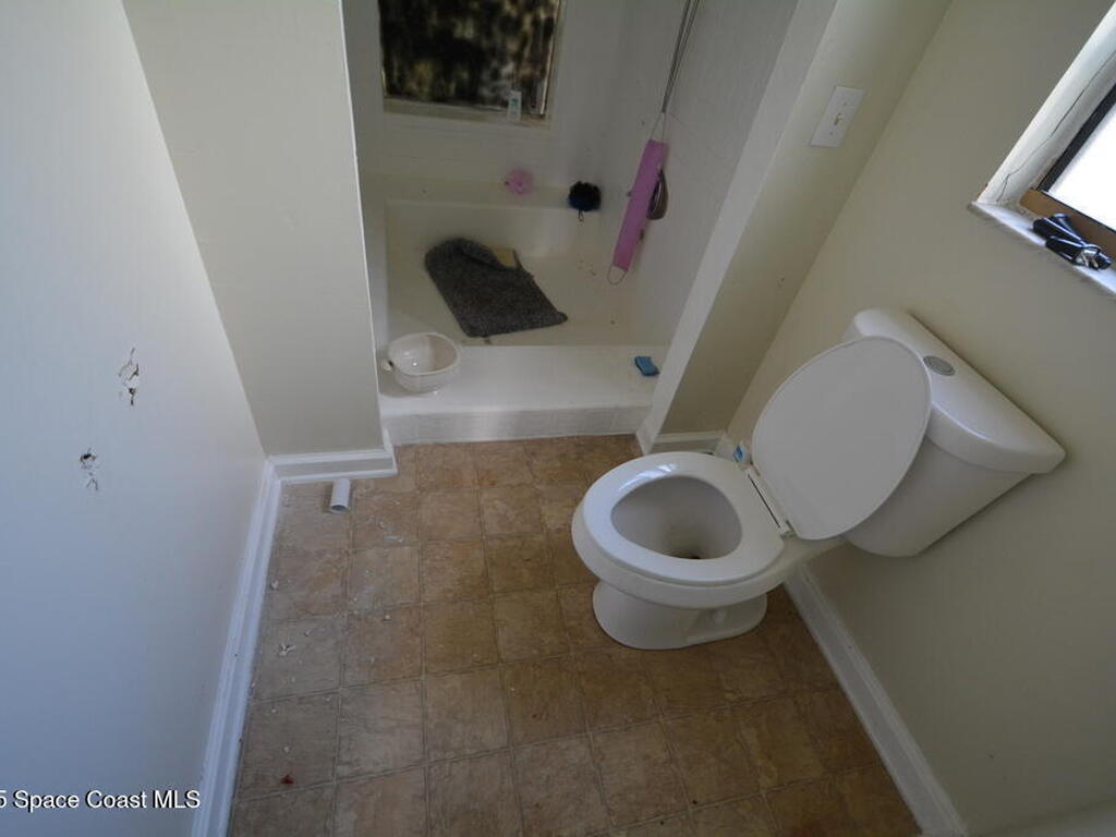 128 Crown Avenue, Palm Bay, FL 32907