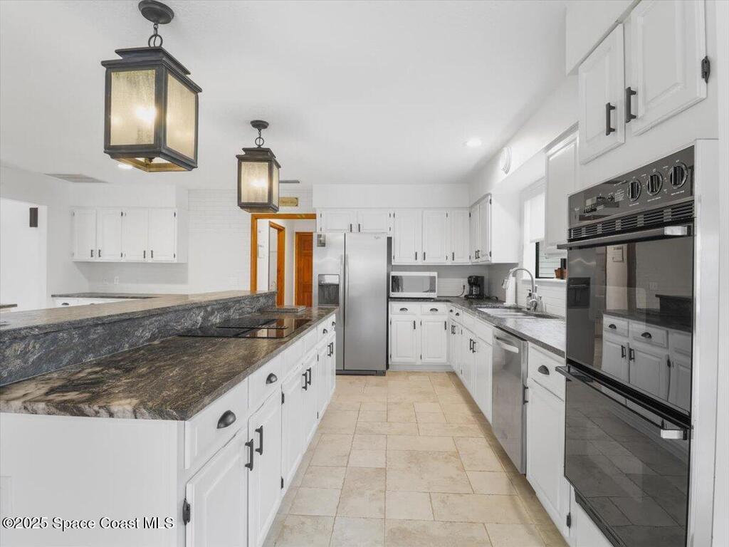 1610 Yellow Brick Road, Astor, FL 32102