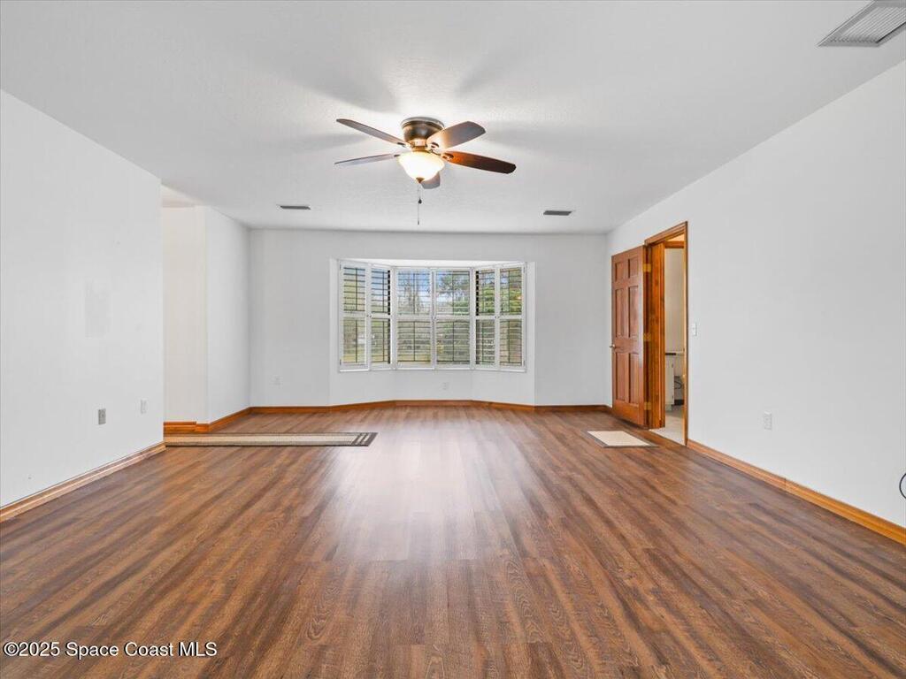 1610 Yellow Brick Road, Astor, FL 32102