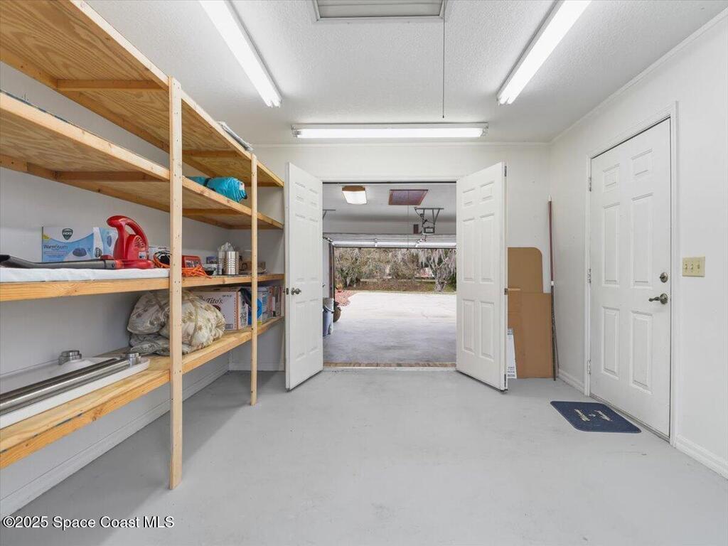 1610 Yellow Brick Road, Astor, FL 32102