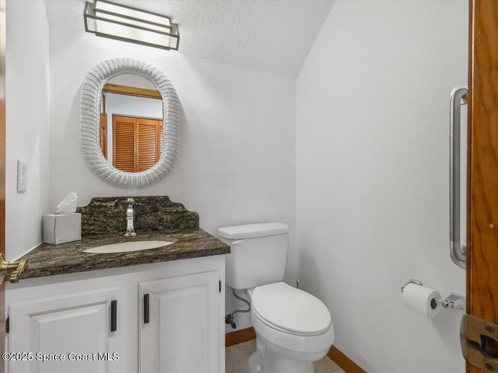 1610 Yellow Brick Road, Astor, FL 32102