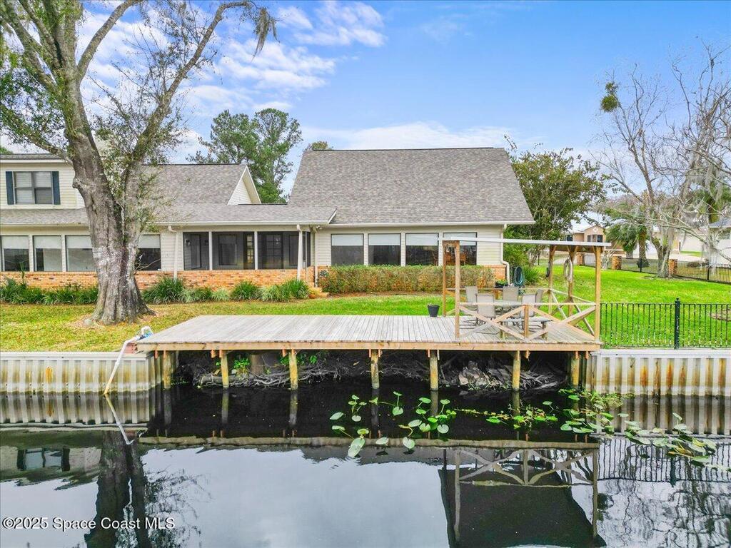 1610 Yellow Brick Road, Astor, FL 32102