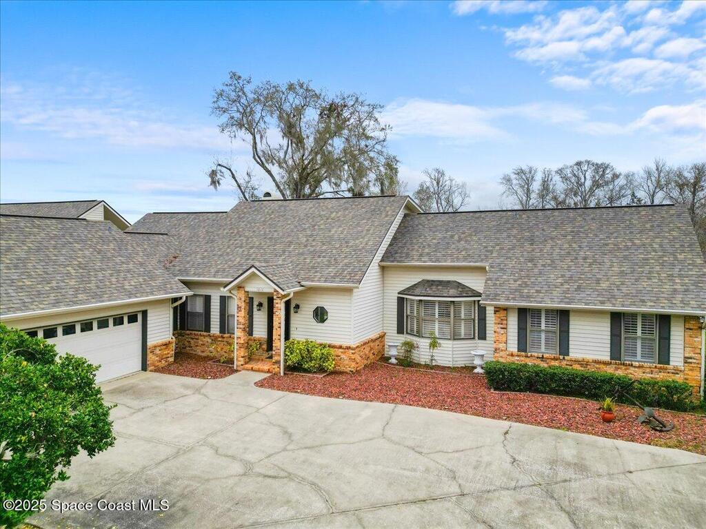 1610 Yellow Brick Road, Astor, FL 32102