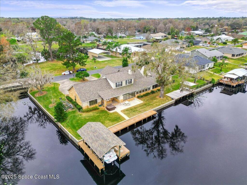 1610 Yellow Brick Road, Astor, FL 32102