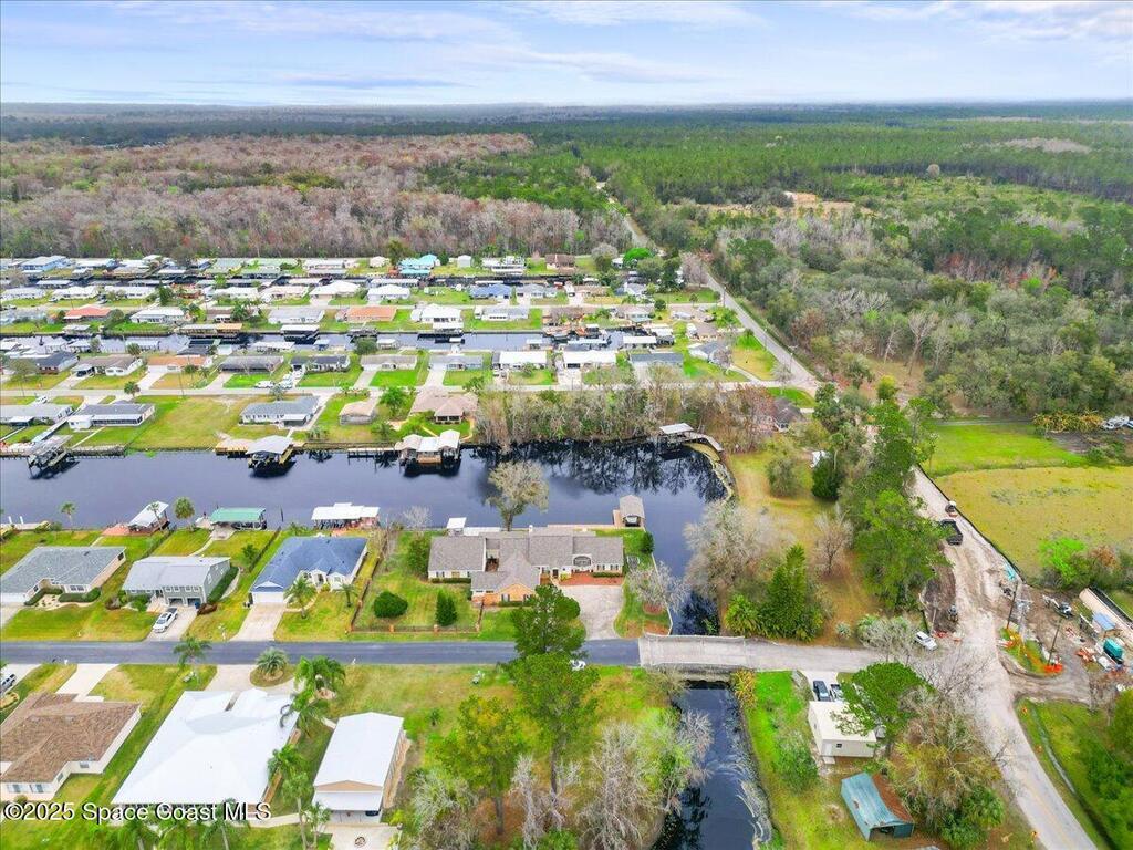 1610 Yellow Brick Road, Astor, FL 32102
