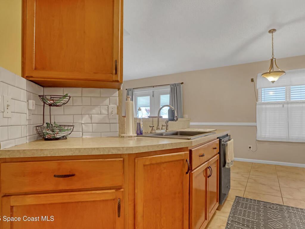 1618 Glendale Avenue, Palm Bay, FL 32907