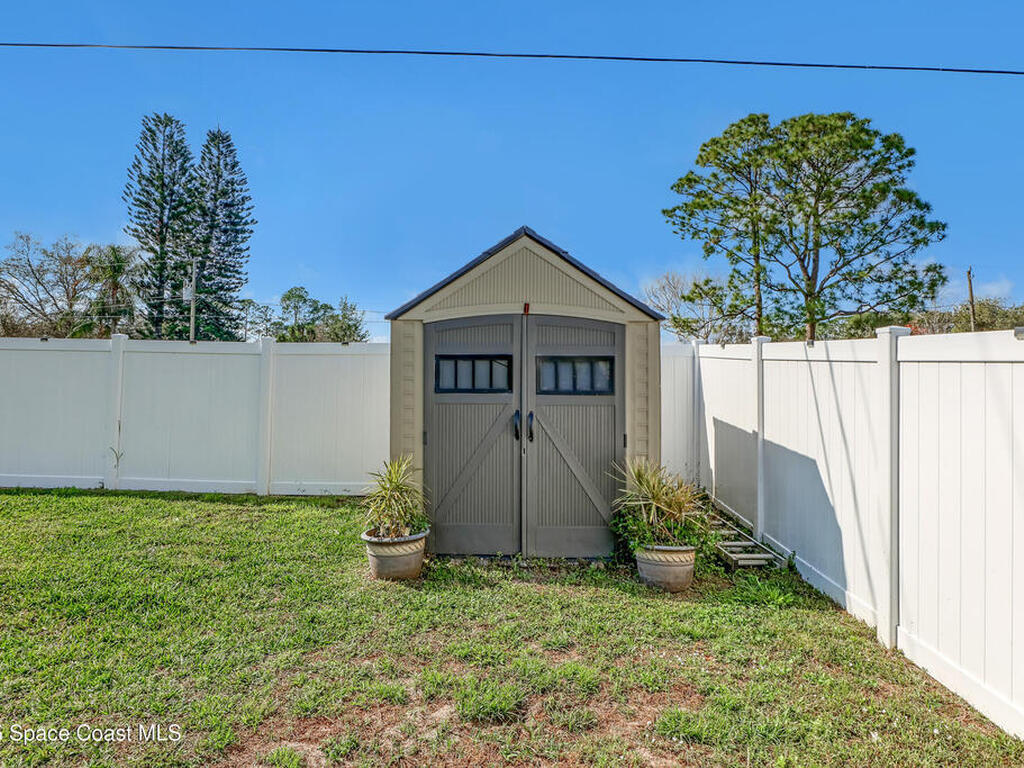 1618 Glendale Avenue, Palm Bay, FL 32907