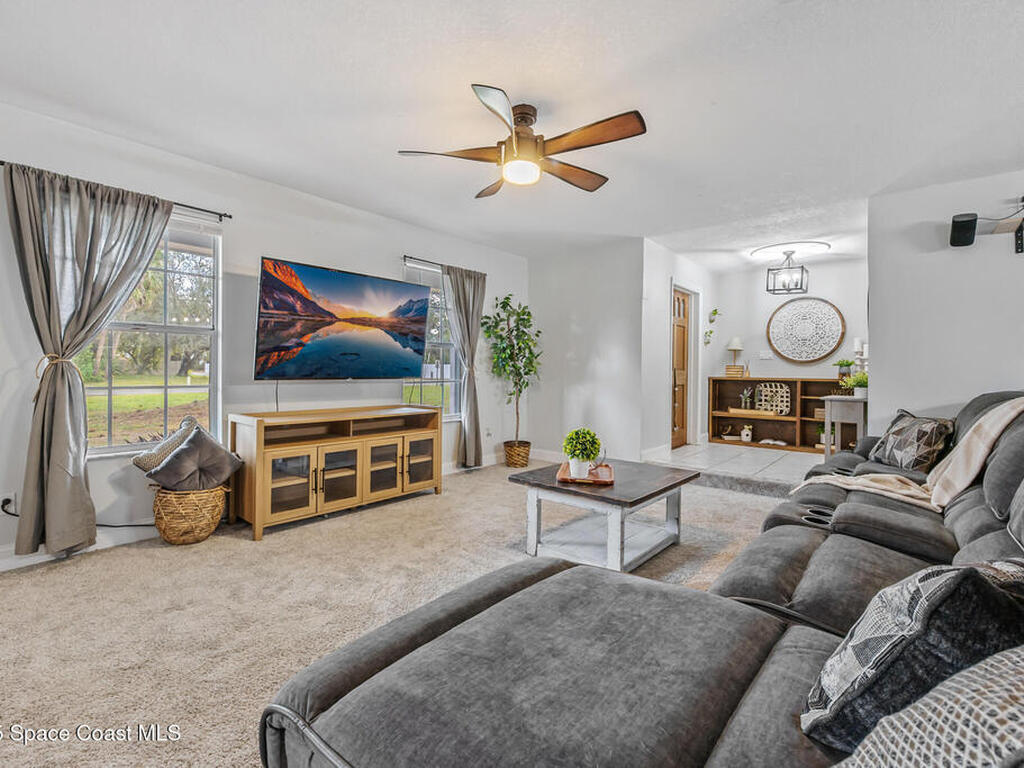 5135 Pina Vista Drive, Melbourne, FL 32934