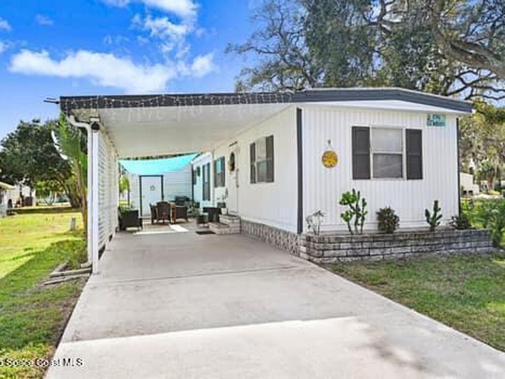 674 Sunrise Court, Palm Bay, FL 32907
