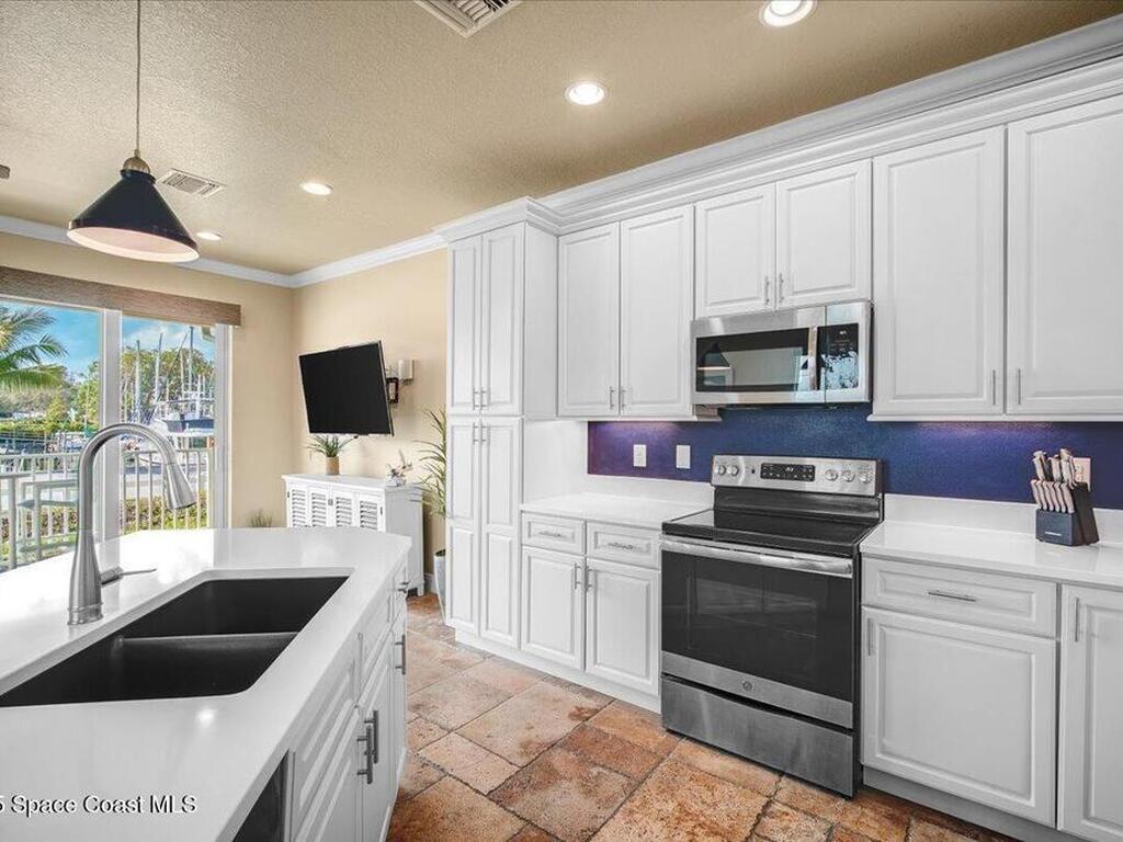 2720 Cutlass Point Lane, Merritt Island, FL 32953