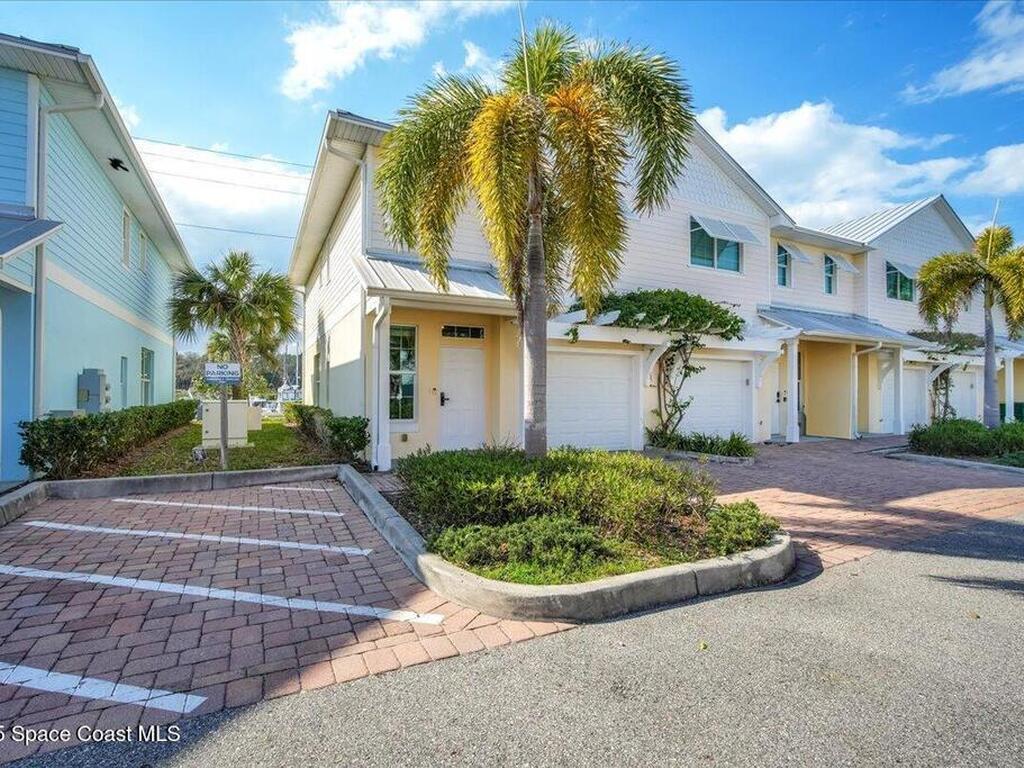 2720 Cutlass Point Lane, Merritt Island, FL 32953