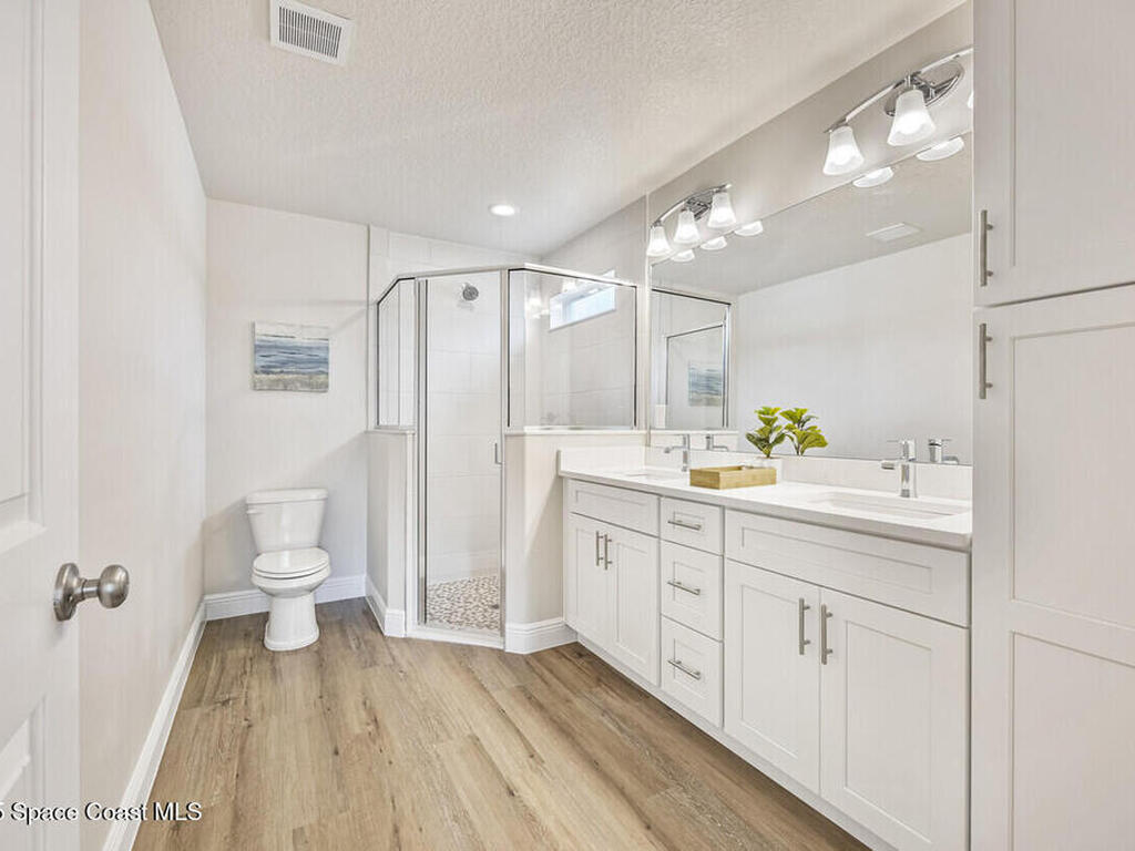 218 Hidden Woods Place, Melbourne, FL 32901