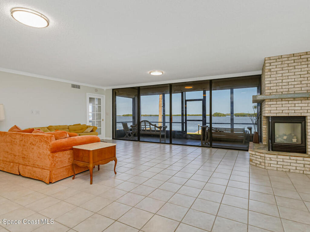 1825 Minutemen Causeway, Cocoa Beach, FL 32931