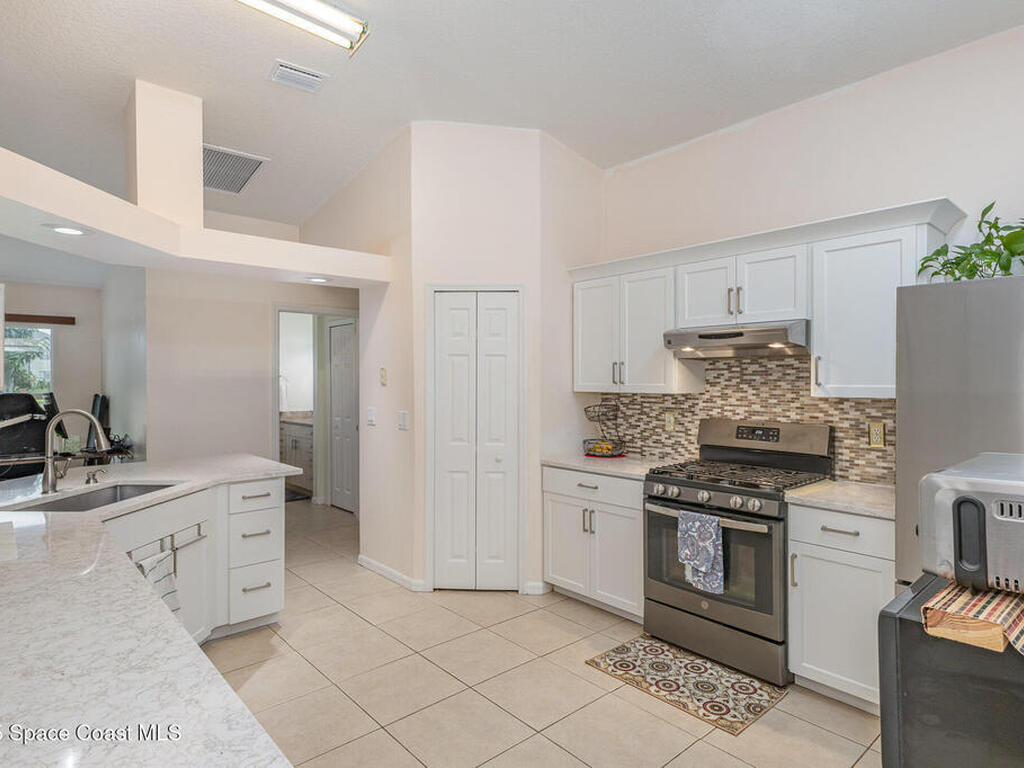 332 Summers Creek Drive, Merritt Island, FL 32952