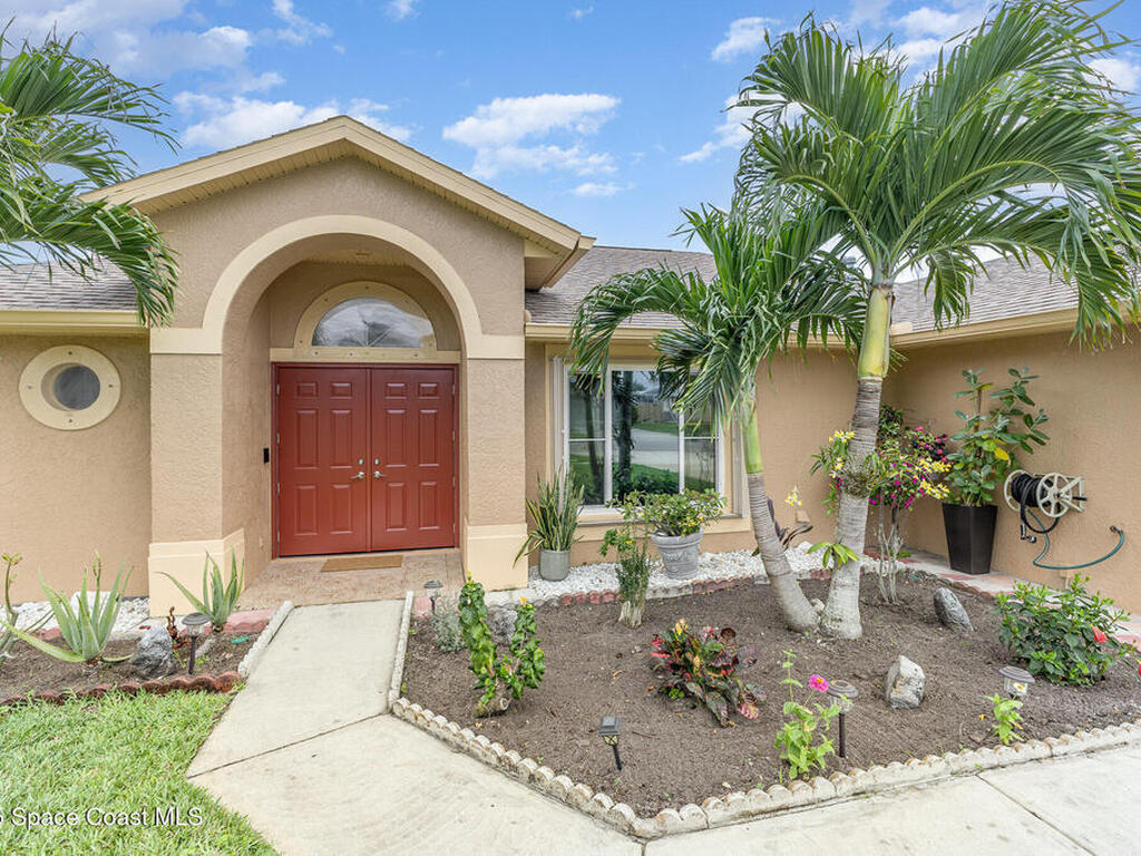 332 Summers Creek Drive, Merritt Island, FL 32952