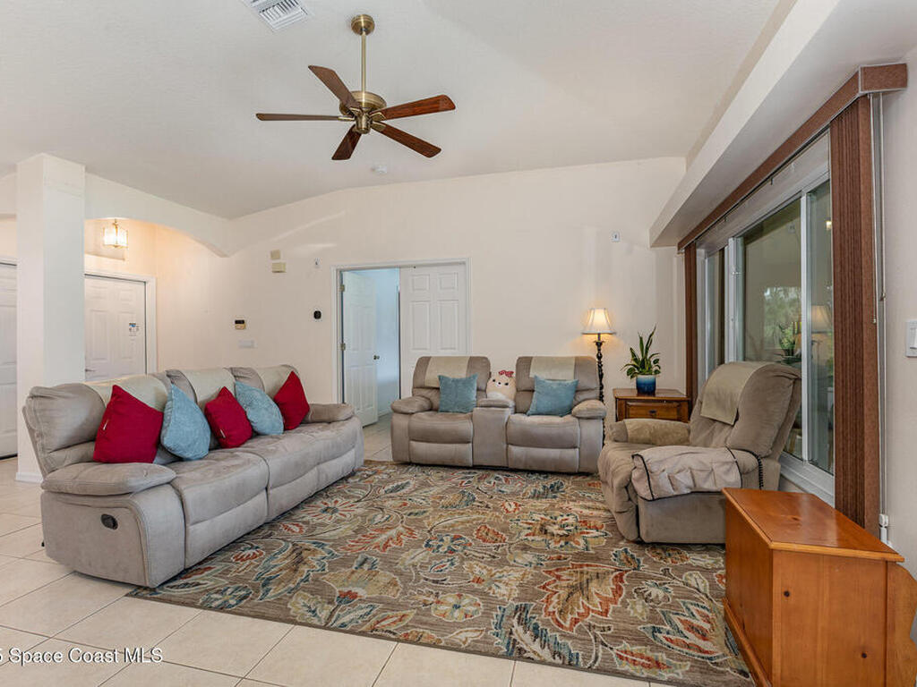 332 Summers Creek Drive, Merritt Island, FL 32952