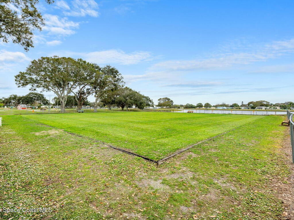 944 Thrush Circle, Barefoot Bay, FL 32976