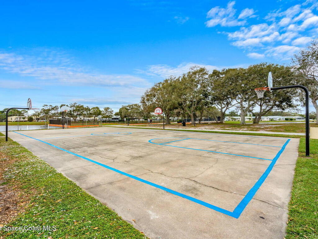 944 Thrush Circle, Barefoot Bay, FL 32976