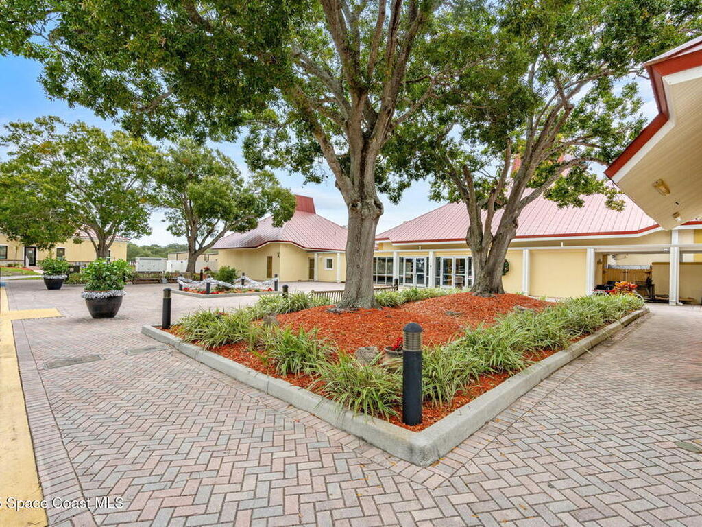 944 Thrush Circle, Barefoot Bay, FL 32976