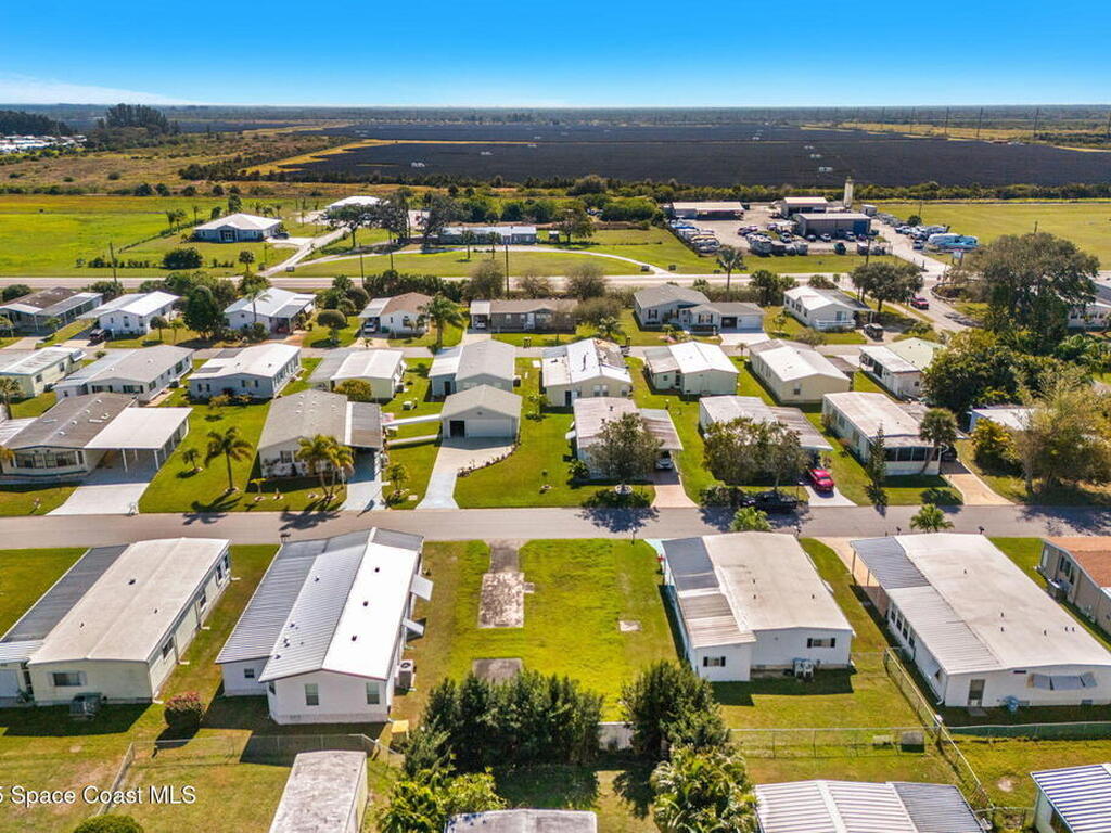 944 Thrush Circle, Barefoot Bay, FL 32976
