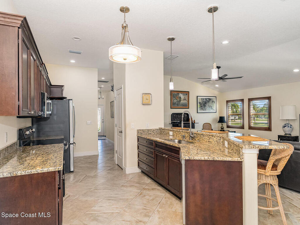 1872 Freedom Drive, Suntree, FL 32940