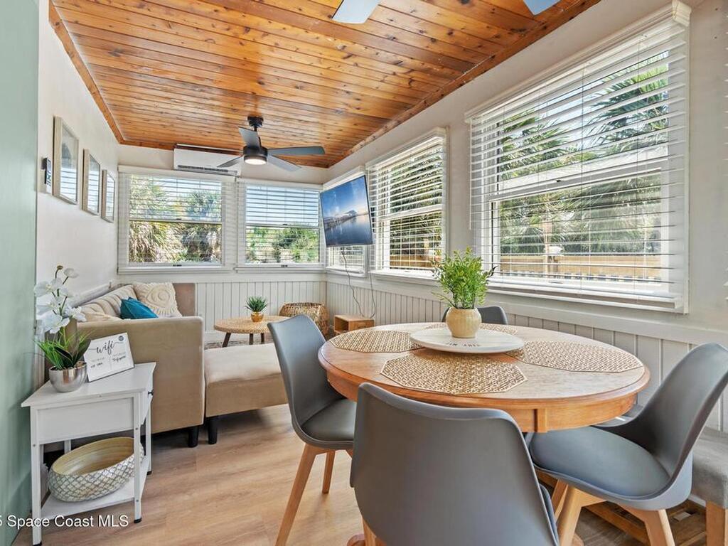 47 Vip Island, Grant-Valkaria, FL 32949