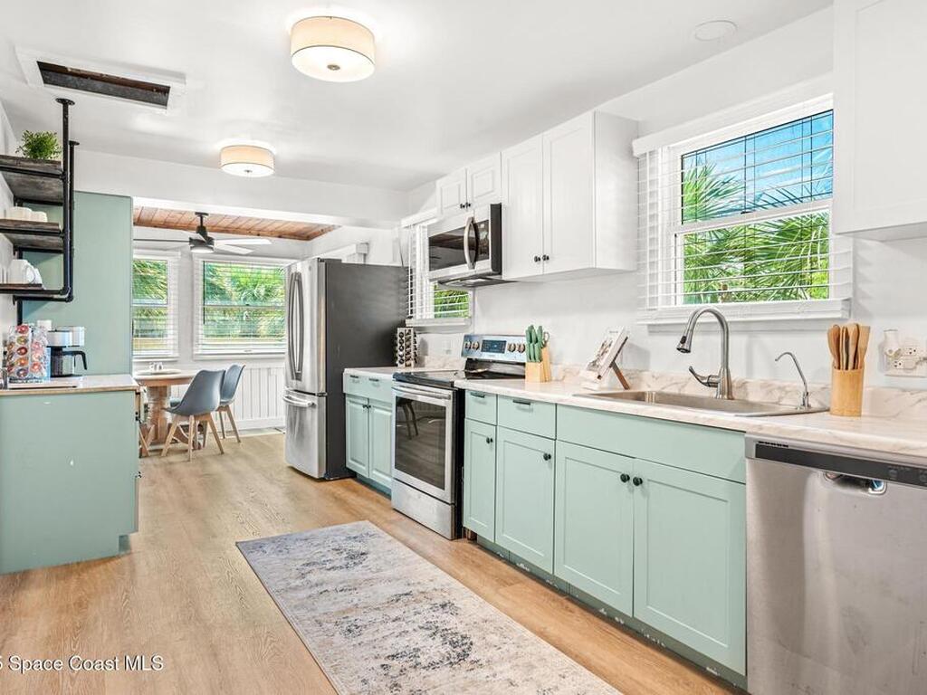 47 Vip Island, Grant-Valkaria, FL 32949