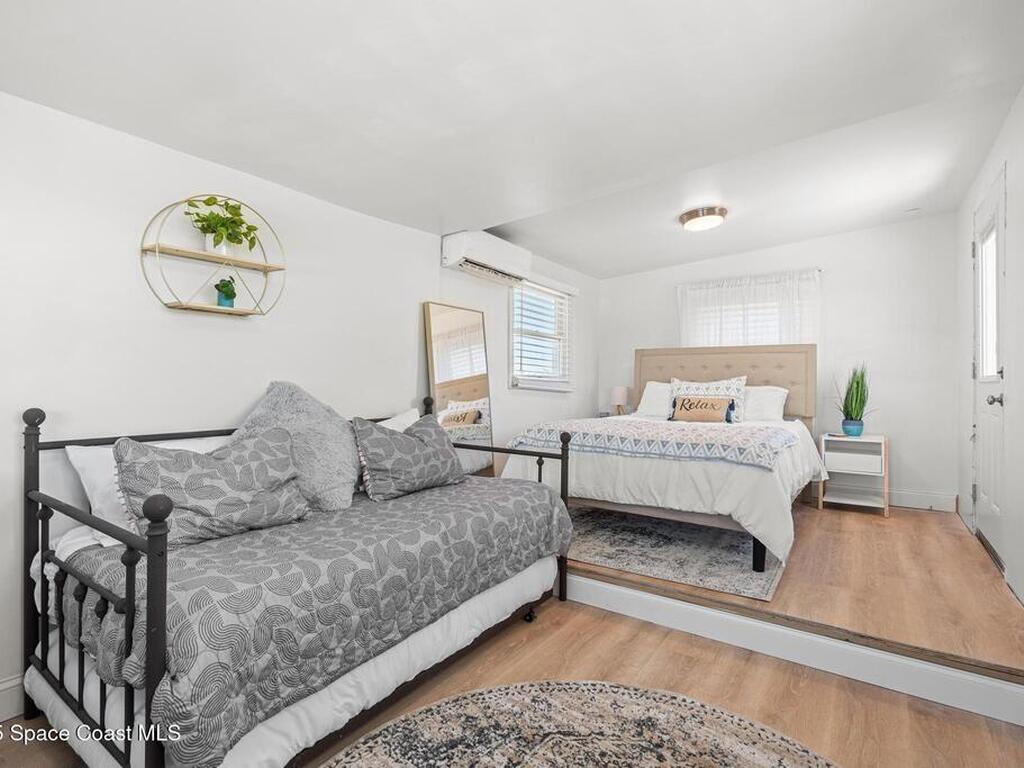 47 Vip Island, Grant-Valkaria, FL 32949