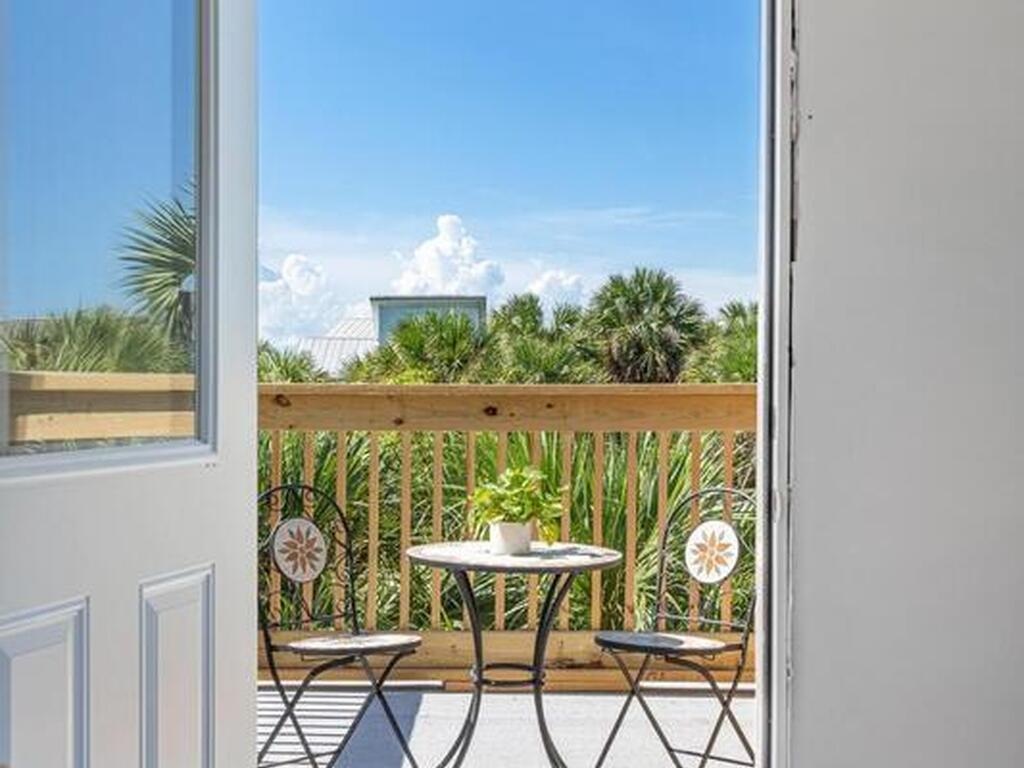 47 Vip Island, Grant-Valkaria, FL 32949