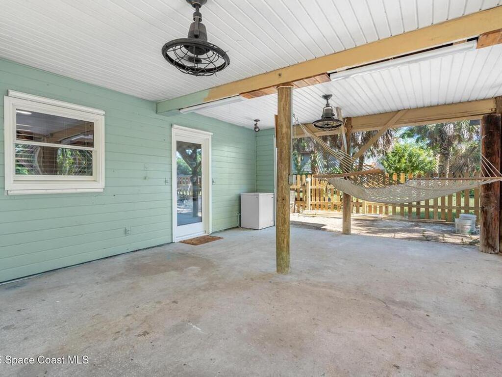 47 Vip Island, Grant-Valkaria, FL 32949