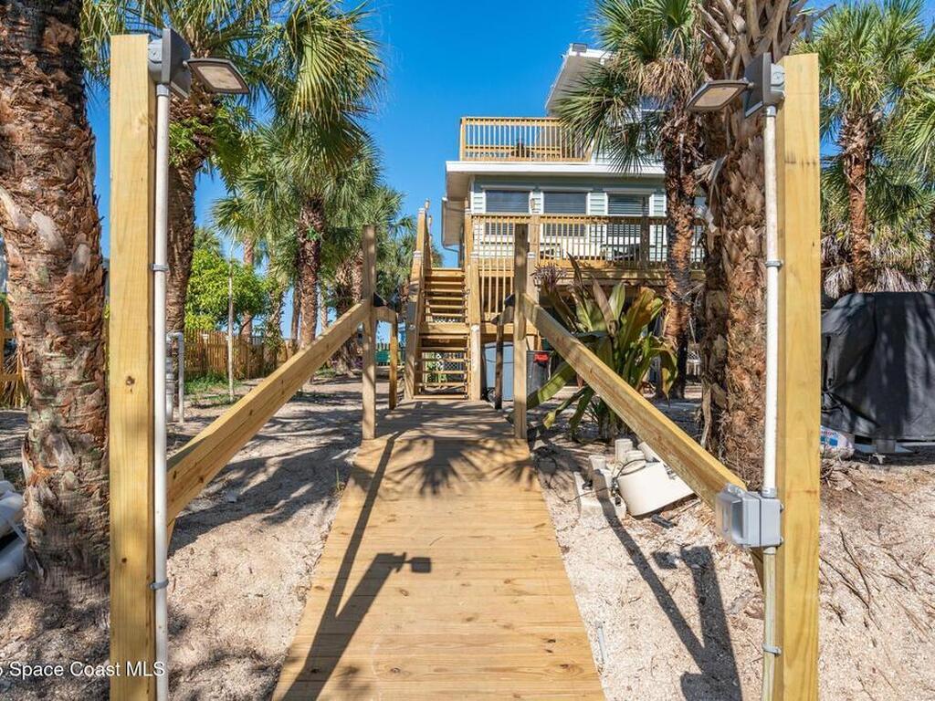 47 Vip Island, Grant-Valkaria, FL 32949