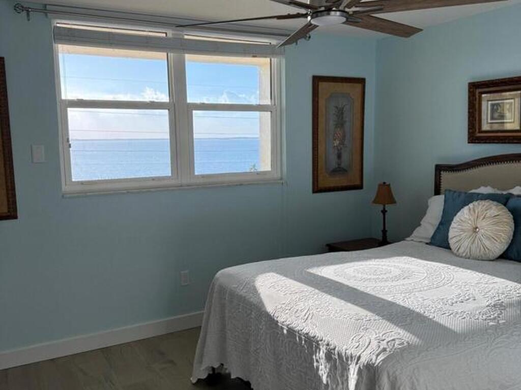 2815 S Atlantic Avenue, Cocoa Beach, FL 32931