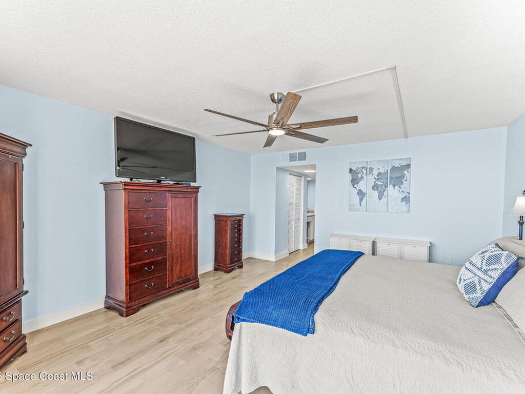 2815 S Atlantic Avenue, Cocoa Beach, FL 32931