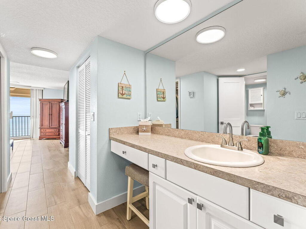 2815 S Atlantic Avenue, Cocoa Beach, FL 32931