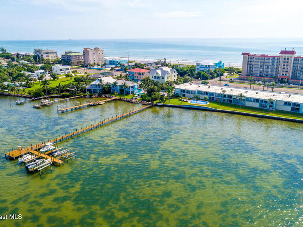 2815 S Atlantic Avenue, Cocoa Beach, FL 32931