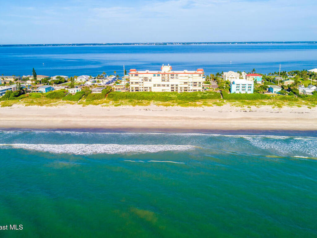 2815 S Atlantic Avenue, Cocoa Beach, FL 32931