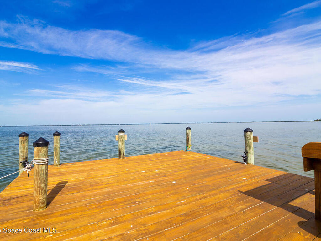 2815 S Atlantic Avenue, Cocoa Beach, FL 32931