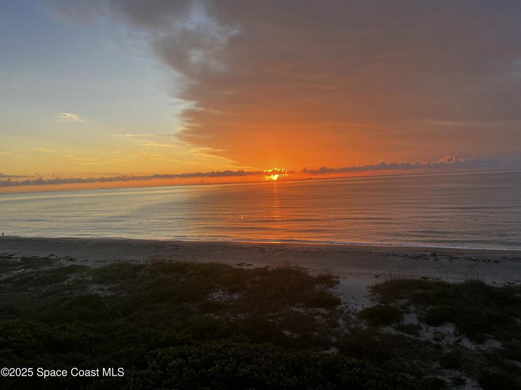 2815 S Atlantic Avenue, Cocoa Beach, FL 32931