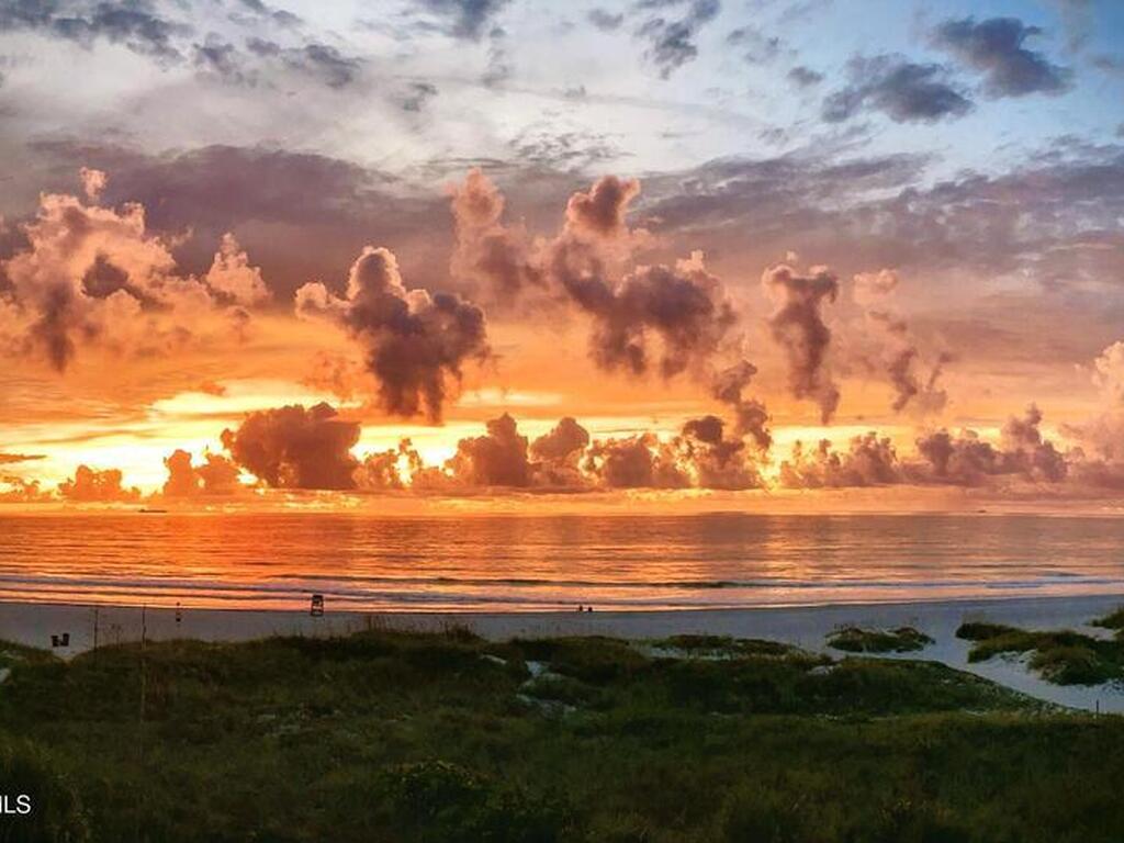 2815 S Atlantic Avenue, Cocoa Beach, FL 32931
