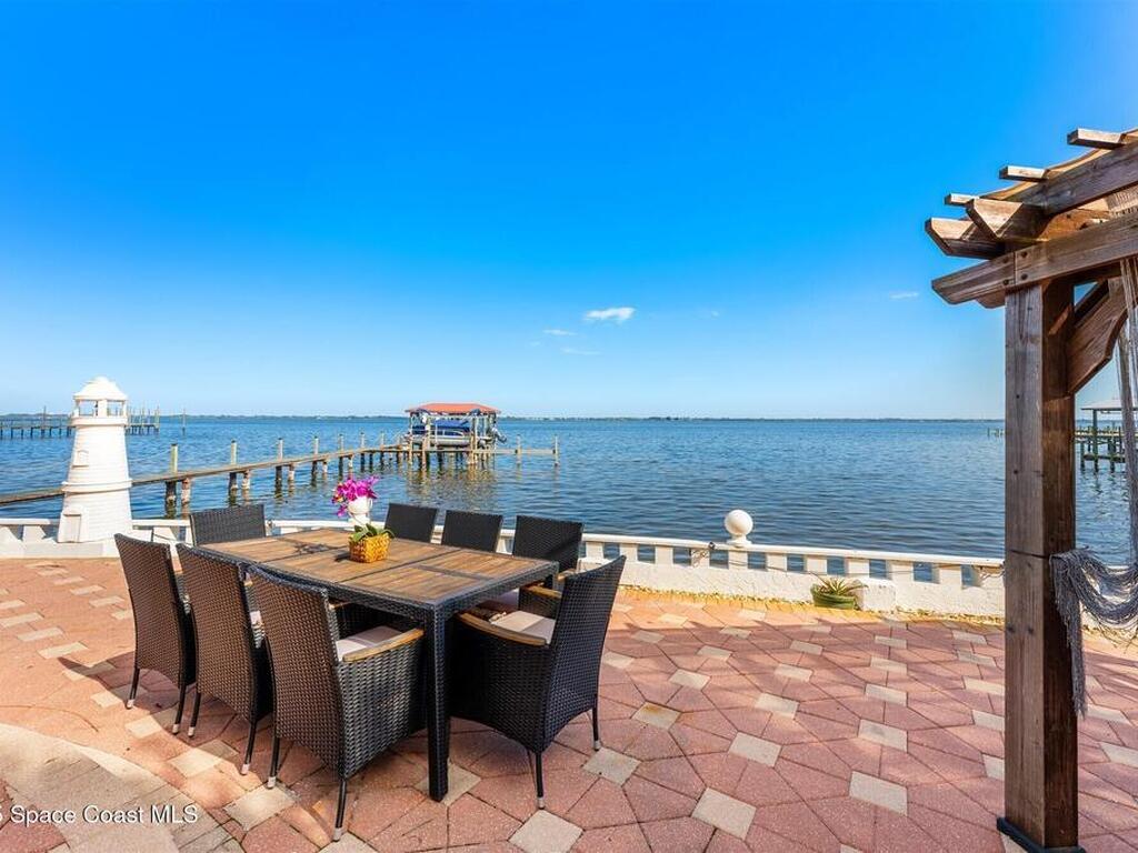 4270 Indian River Drive, Cocoa, FL 32927