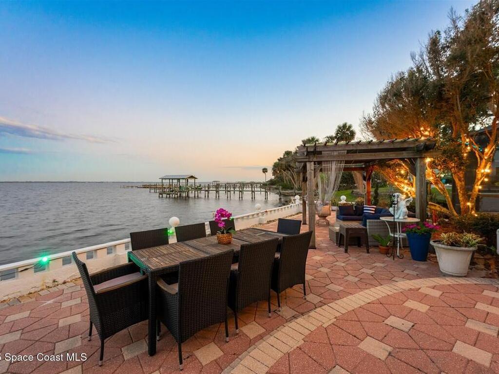 4270 Indian River Drive, Cocoa, FL 32927
