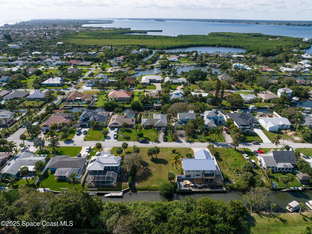 350 Spoonbill Lane, Melbourne Beach, FL 32951