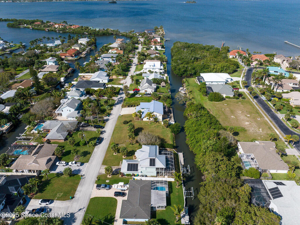 350 Spoonbill Lane, Melbourne Beach, FL 32951