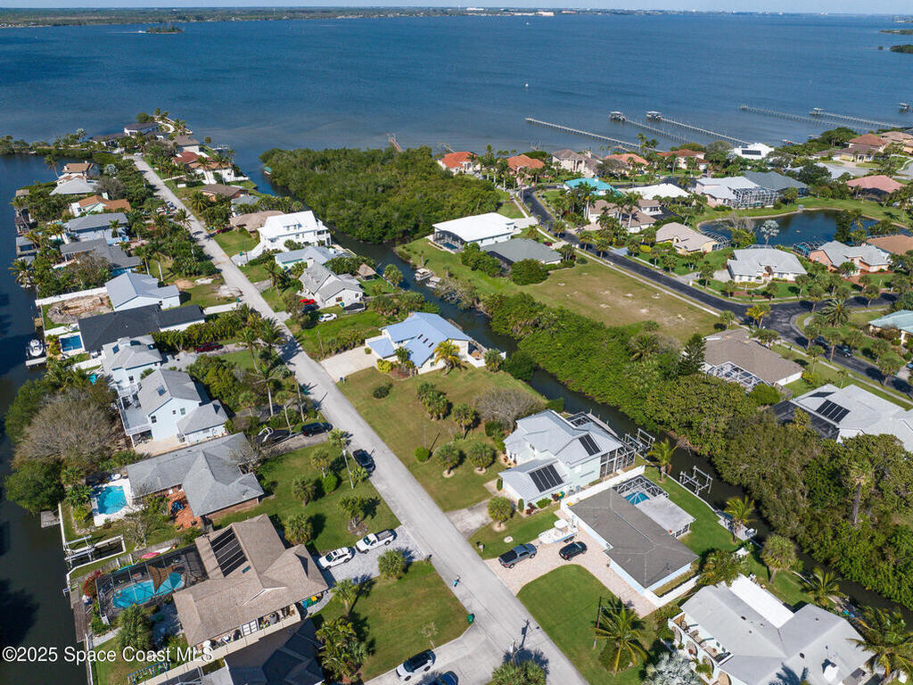 350 Spoonbill Lane, Melbourne Beach, FL 32951