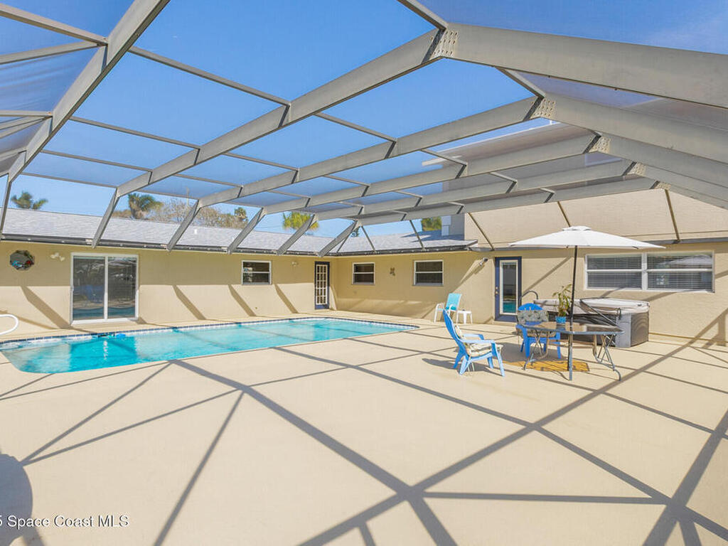 1529 Bay Shore Drive, Cocoa Beach, FL 32931